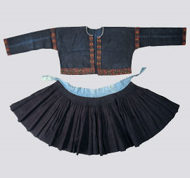 Chieftain's beaded garment and short skirt  