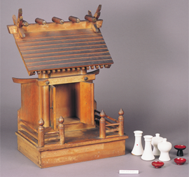 A set of Japanese shrine model